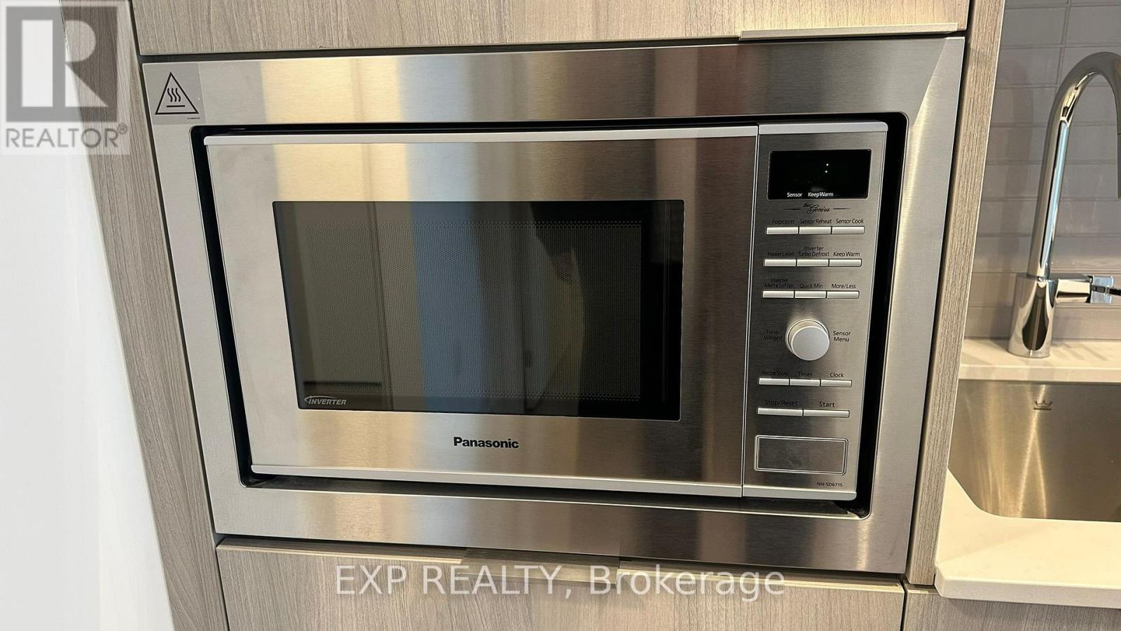 4212 - 395 Square One Drive, Mississauga, Ontario  L5B 0P6 - Photo 24 - W12972754