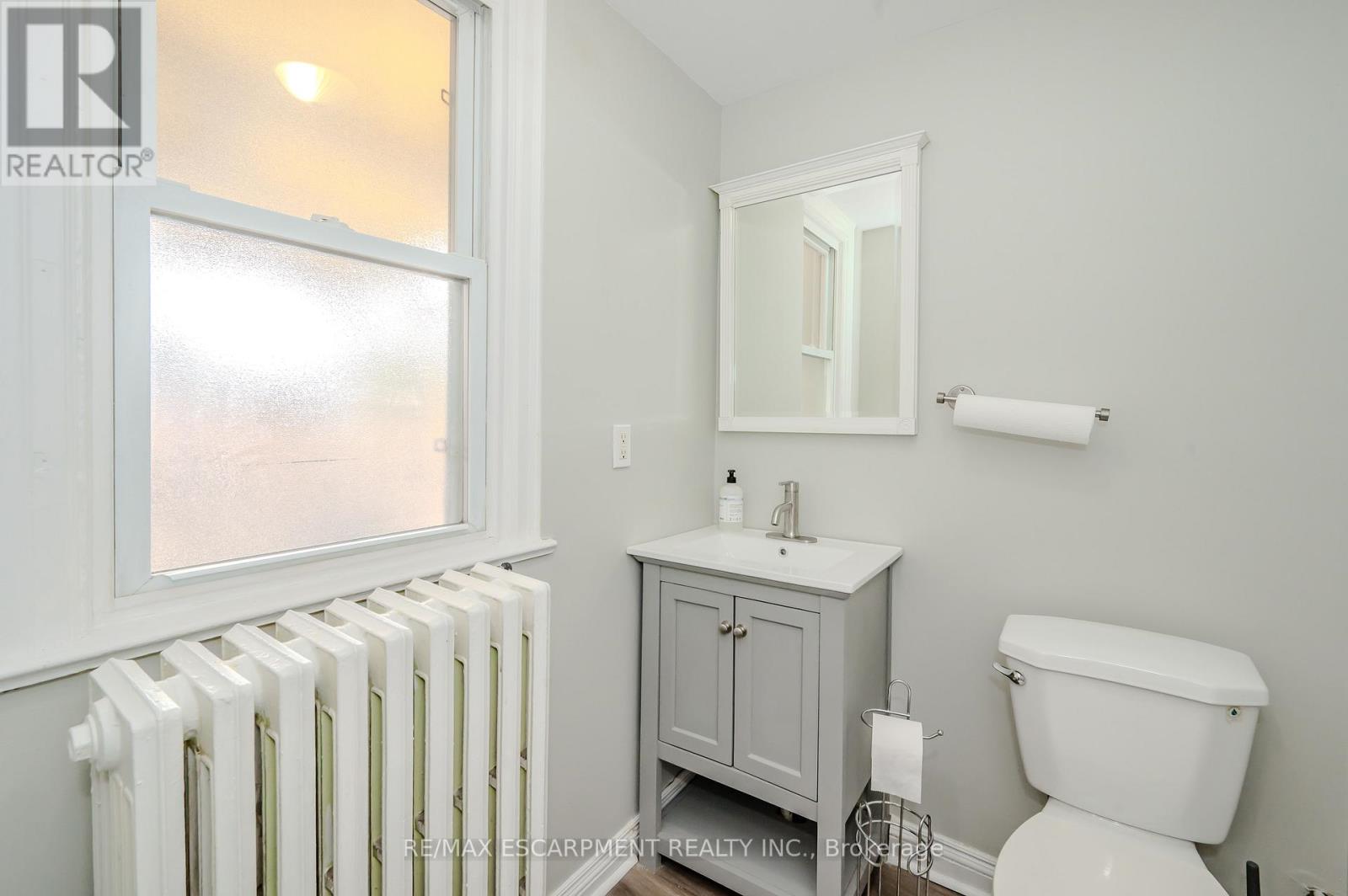 1 - 492 Locust Street, Burlington, Ontario  L7S 1V2 - Photo 12 - W12972760