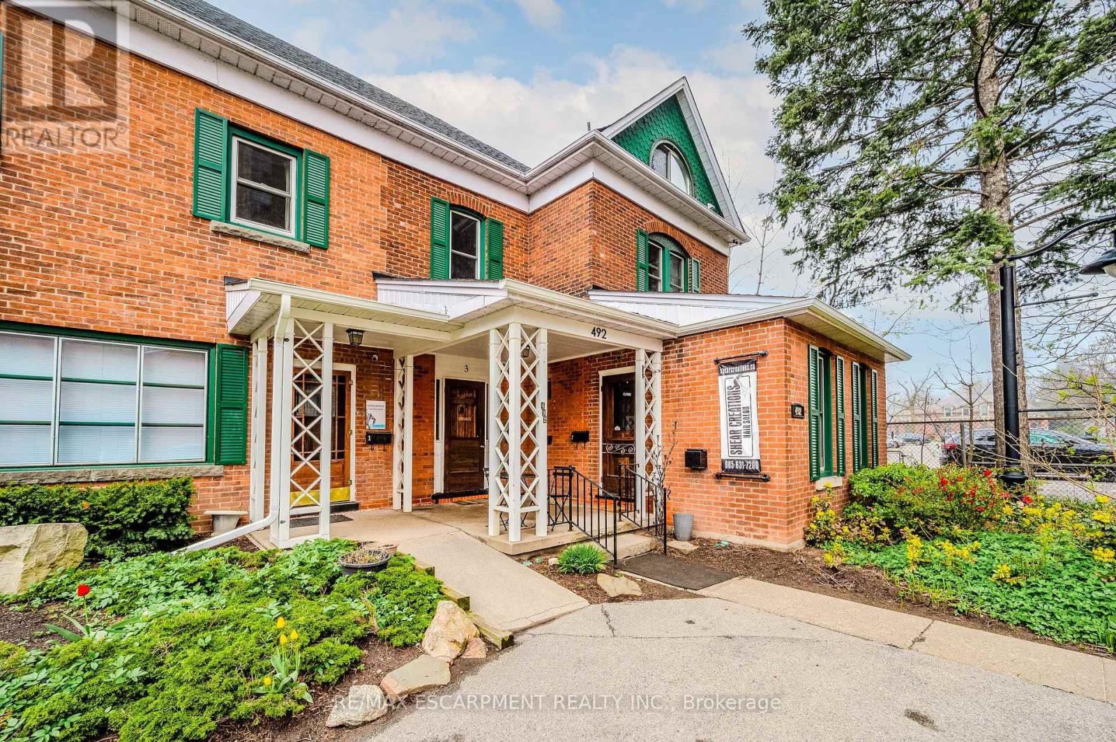 1 - 492 Locust Street, Burlington, Ontario  L7S 1V2 - Photo 4 - W12972760