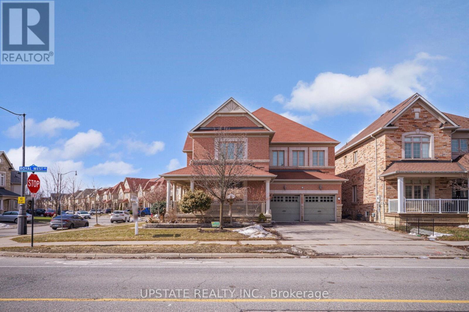 2 Beachville Circle, Brampton, Ontario  L6X 0V4 - Photo 1 - W12972782