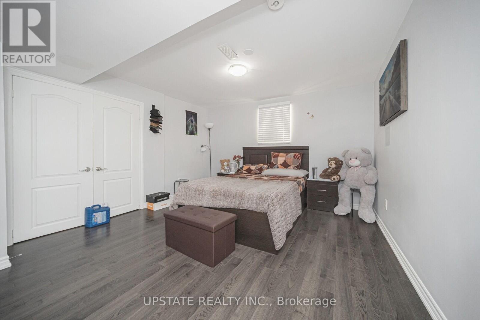 2 Beachville Circle, Brampton, Ontario  L6X 0V4 - Photo 35 - W12972782