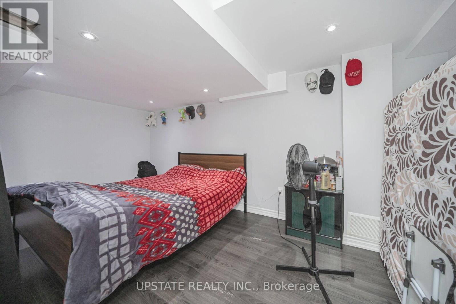 2 Beachville Circle, Brampton, Ontario  L6X 0V4 - Photo 36 - W12972782