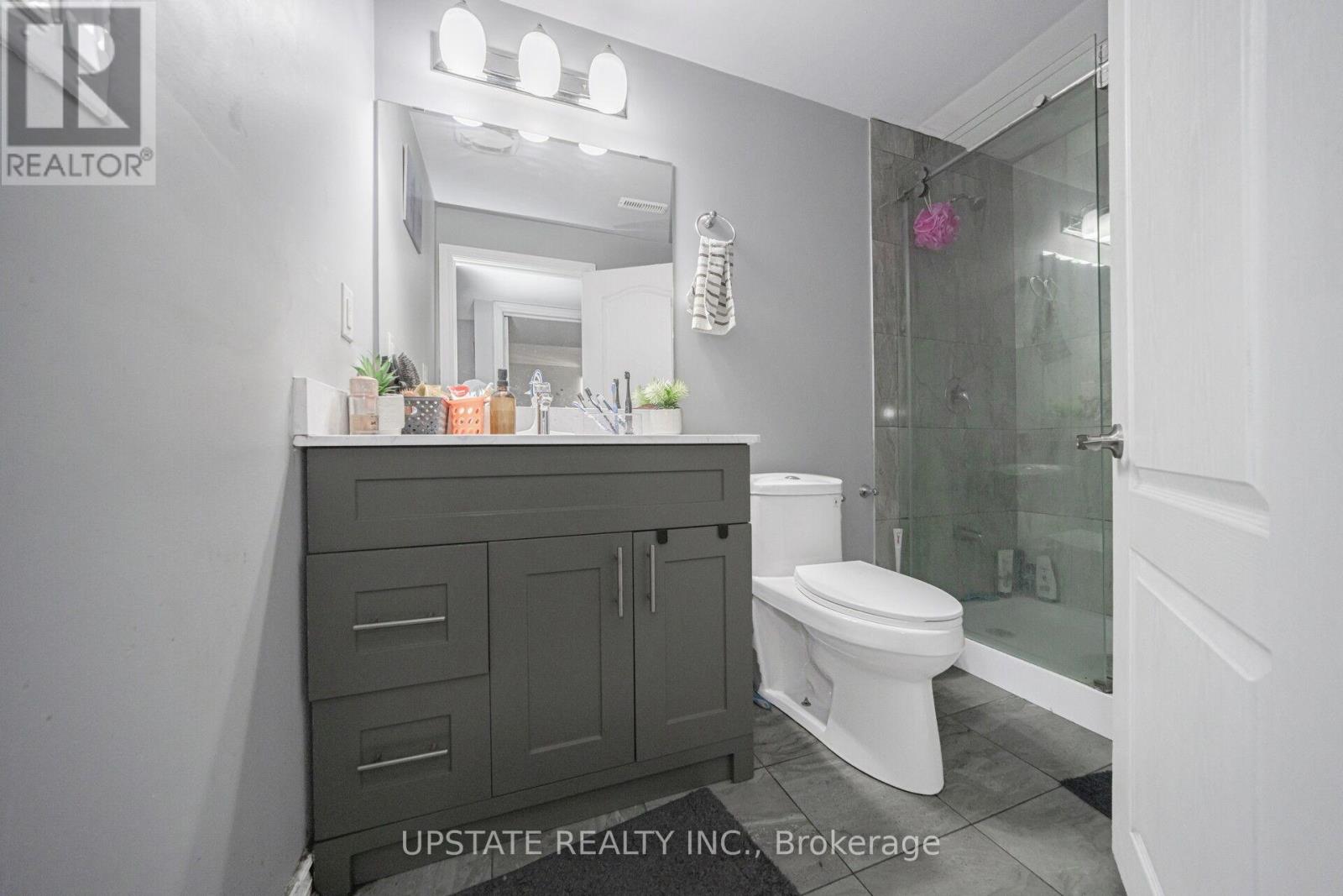 2 Beachville Circle, Brampton, Ontario  L6X 0V4 - Photo 37 - W12972782