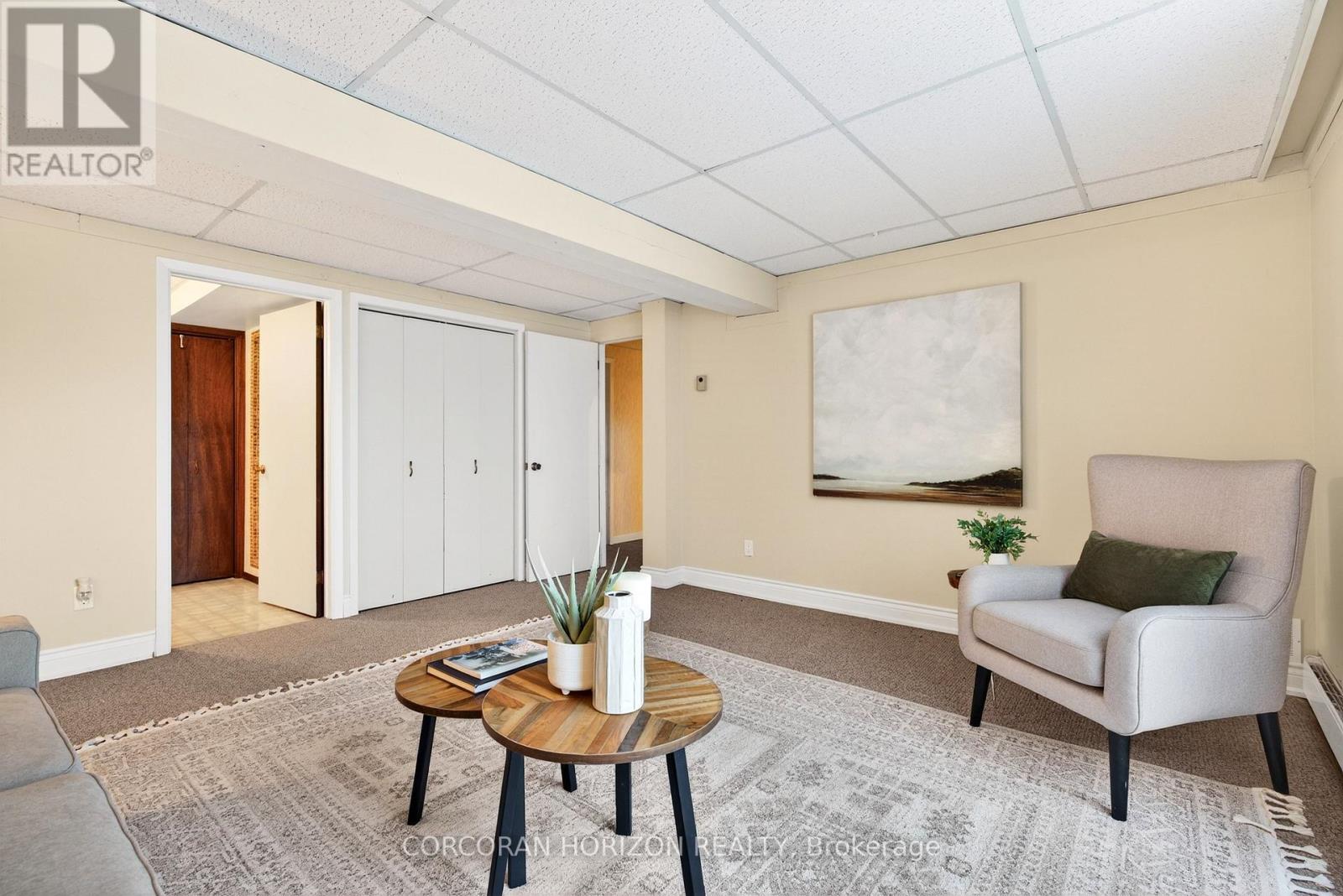 1735 Sunningdale Bend, Mississauga, Ontario  L5J 1G1 - Photo 33 - W12972798