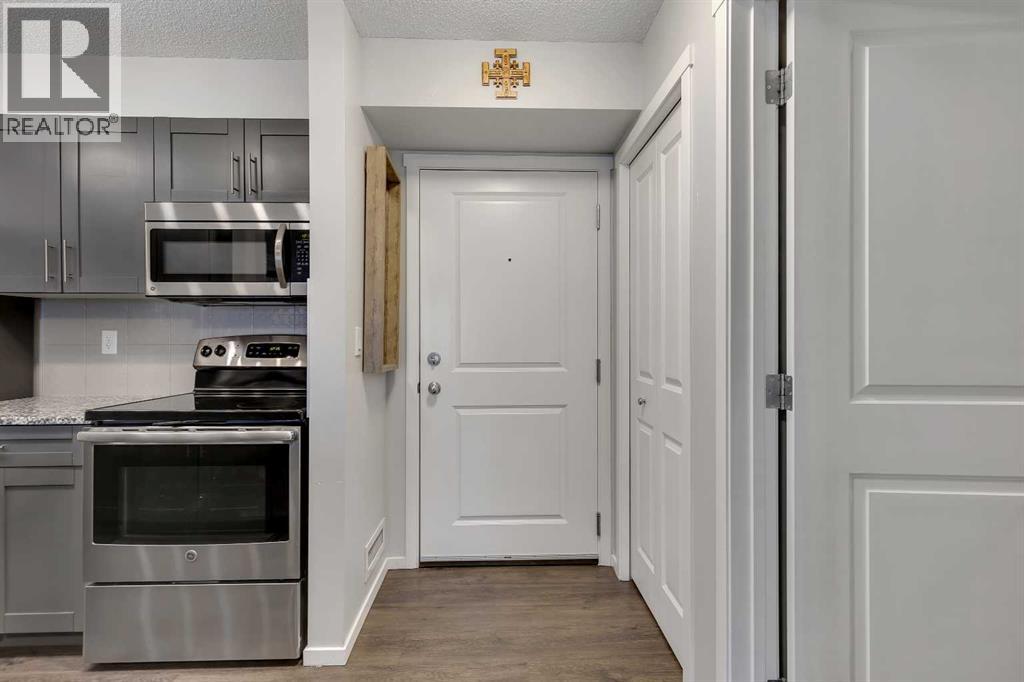 2214, 81 Legacy Boulevard Se, Calgary, Alberta  T2X 2V9 - Photo 4 - A2294563