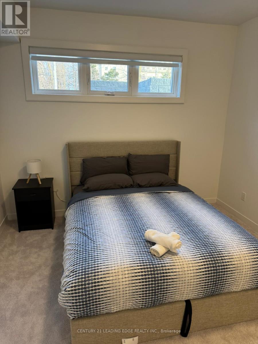 1 - 4015 Hickory Drive, Mississauga, Ontario  L4Y 3V8 - Photo 8 - W12972838