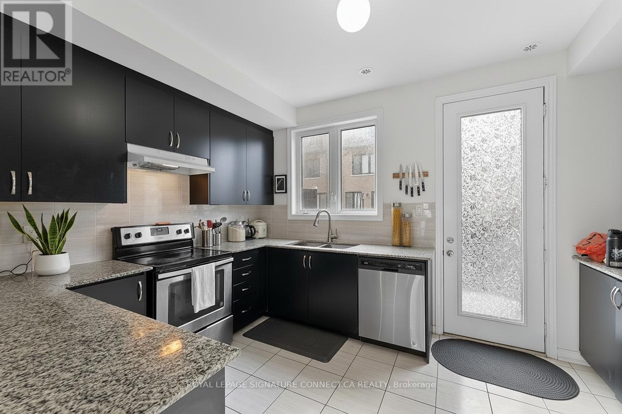 399 The Westway Way, Toronto, Ontario  M9R 1H3 - Photo 3 - W12972866