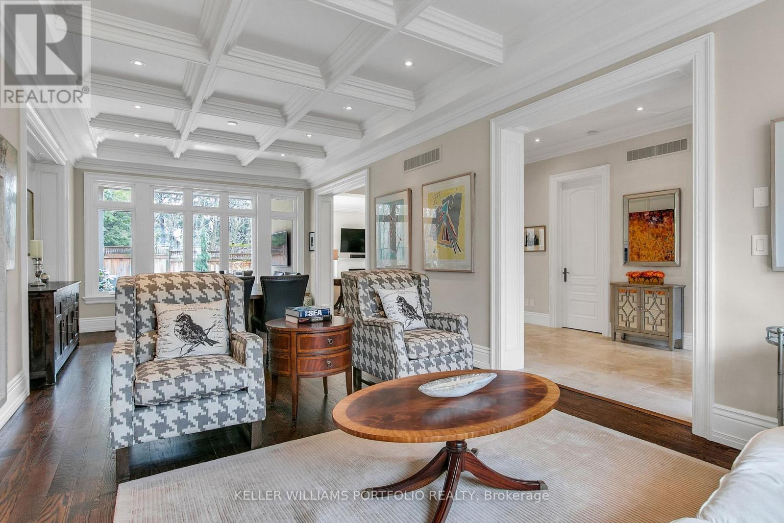 92 Pinetree Way, Mississauga, Ontario  L5G 2R1 - Photo 14 - W12972874