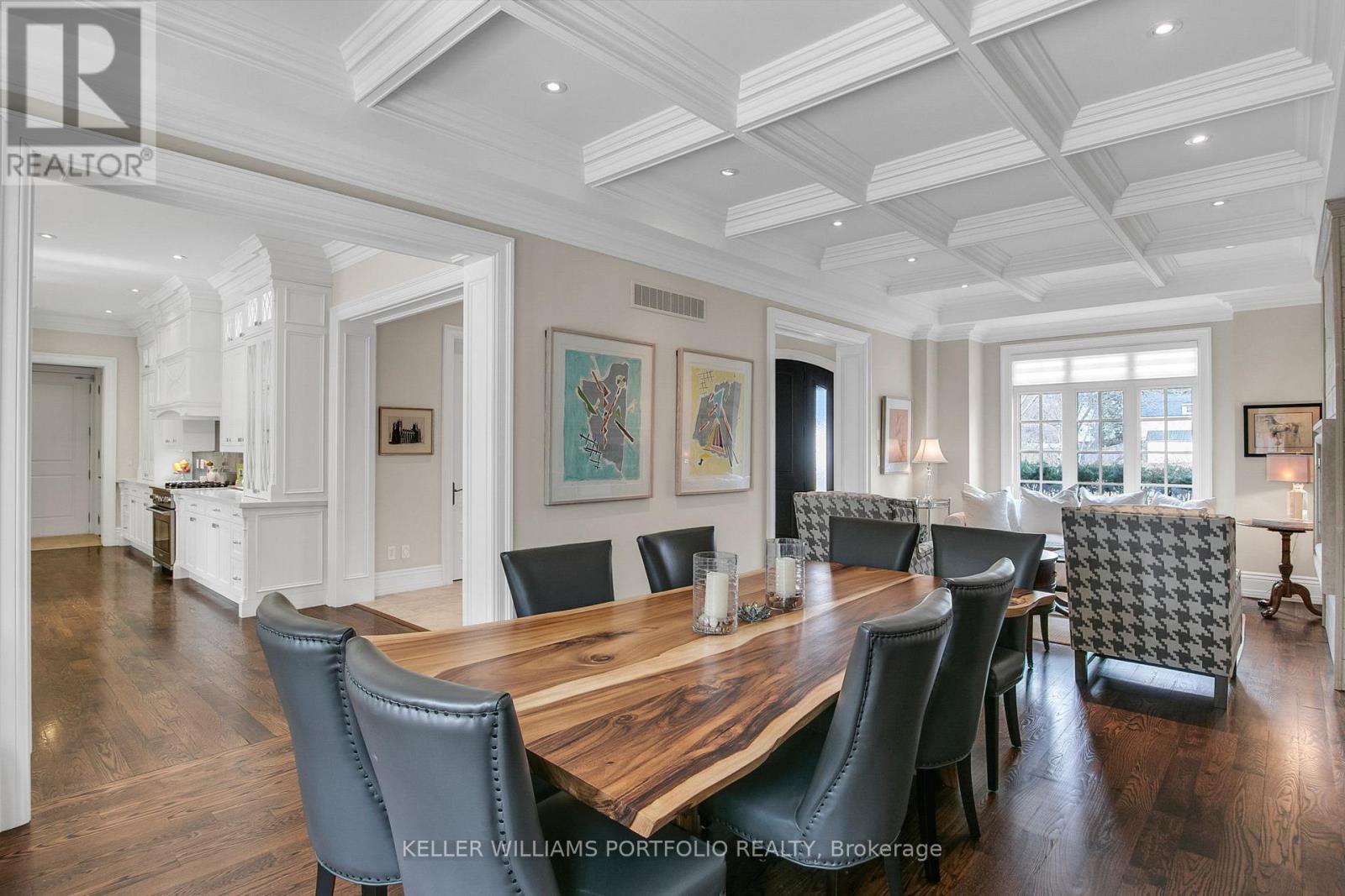 92 Pinetree Way, Mississauga, Ontario  L5G 2R1 - Photo 15 - W12972874