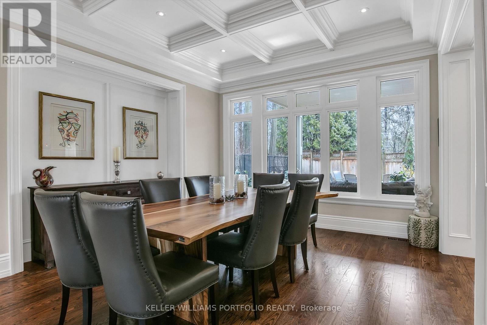 92 Pinetree Way, Mississauga, Ontario  L5G 2R1 - Photo 16 - W12972874