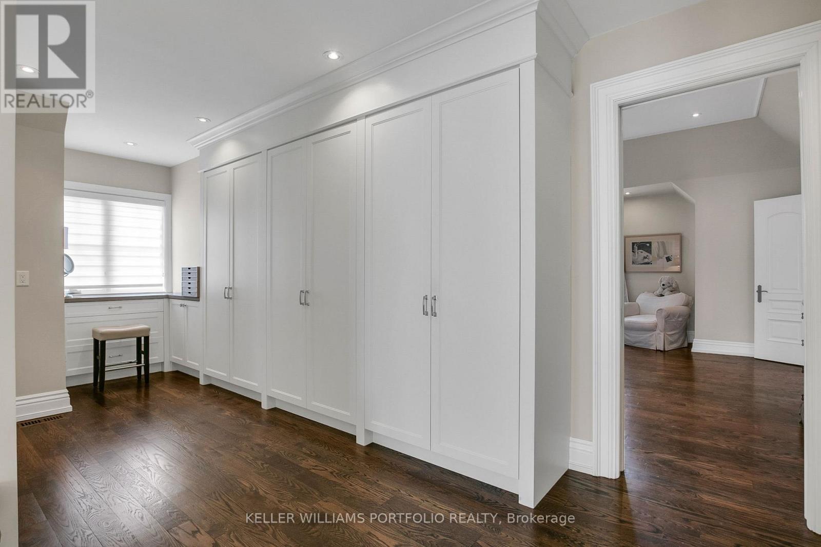 92 Pinetree Way, Mississauga, Ontario  L5G 2R1 - Photo 22 - W12972874