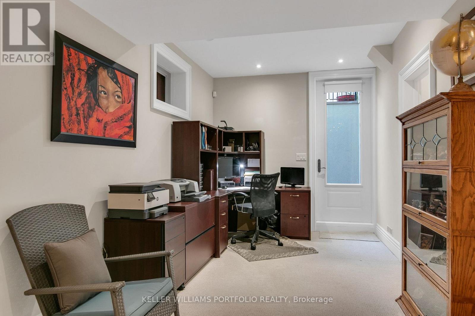 92 Pinetree Way, Mississauga, Ontario  L5G 2R1 - Photo 39 - W12972874