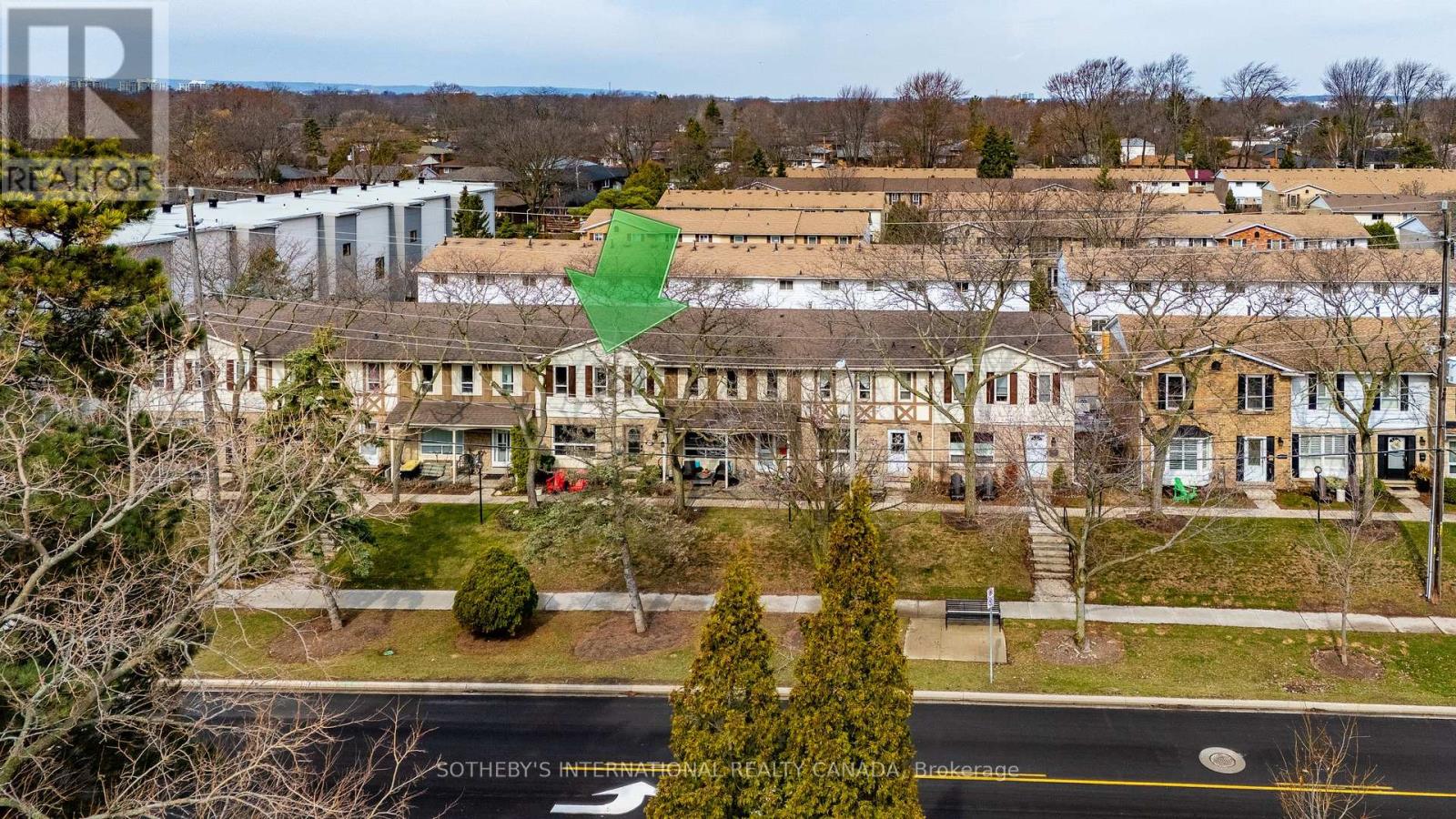 113 - 5475 Lakeshore Road, Burlington, Ontario  L7L 1E1 - Photo 2 - W12972900