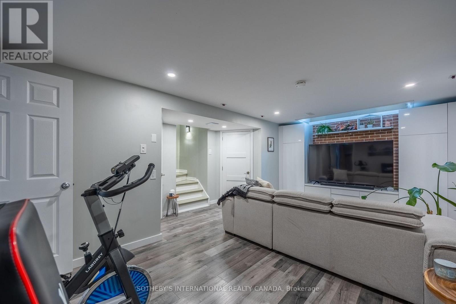 113 - 5475 Lakeshore Road, Burlington, Ontario  L7L 1E1 - Photo 7 - W12972900