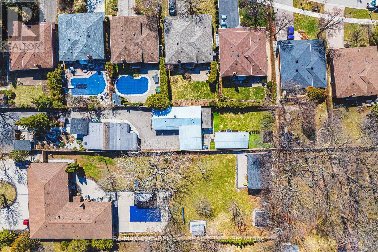 121 Paisley Boulevard E, Mississauga, Ontario  L5A 1P6 - Photo 23 - W12972908