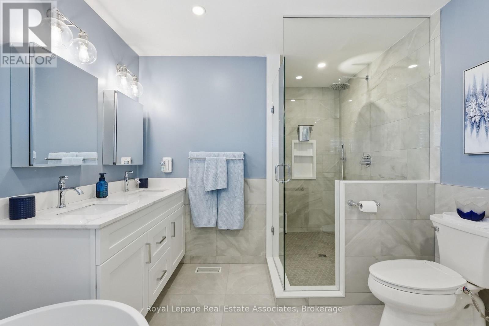 48 Chester Crescent, Halton Hills, Ontario  L7G 5W5 - Photo 27 - W12972914