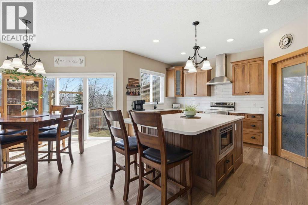 160 Crystal Green Drive Se, Okotoks, Alberta  T1S 0C8 - Photo 2 - A2297437