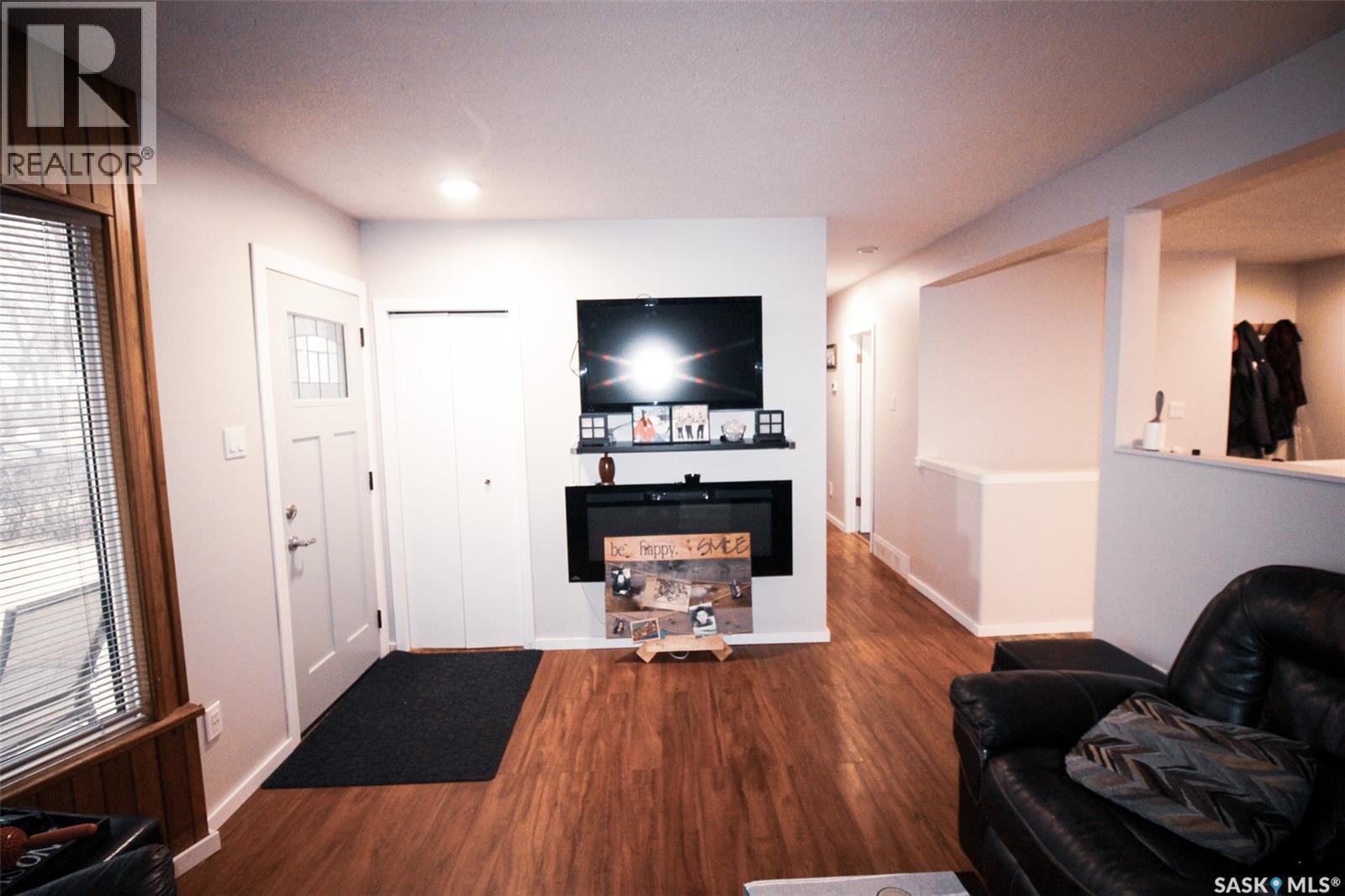 851 2nd Street E, Shaunavon, Saskatchewan  S0N 2M0 - Photo 15 - SK032391