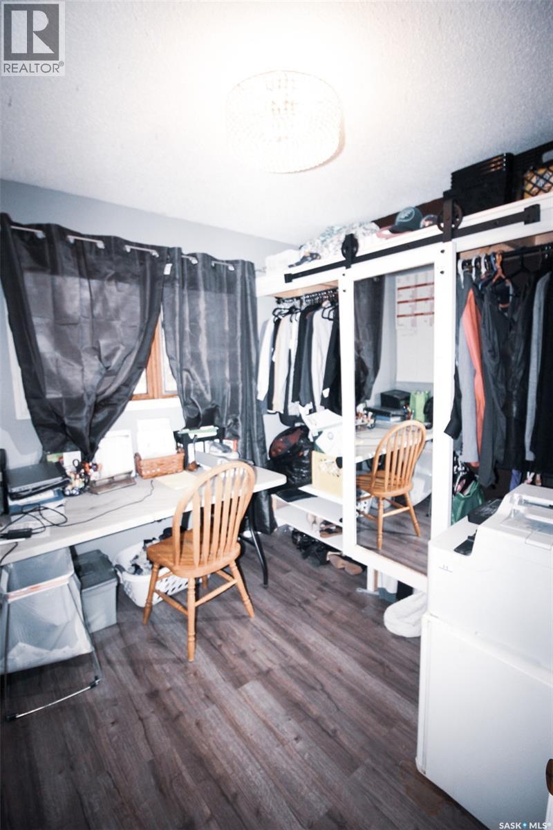 851 2nd Street E, Shaunavon, Saskatchewan  S0N 2M0 - Photo 17 - SK032391