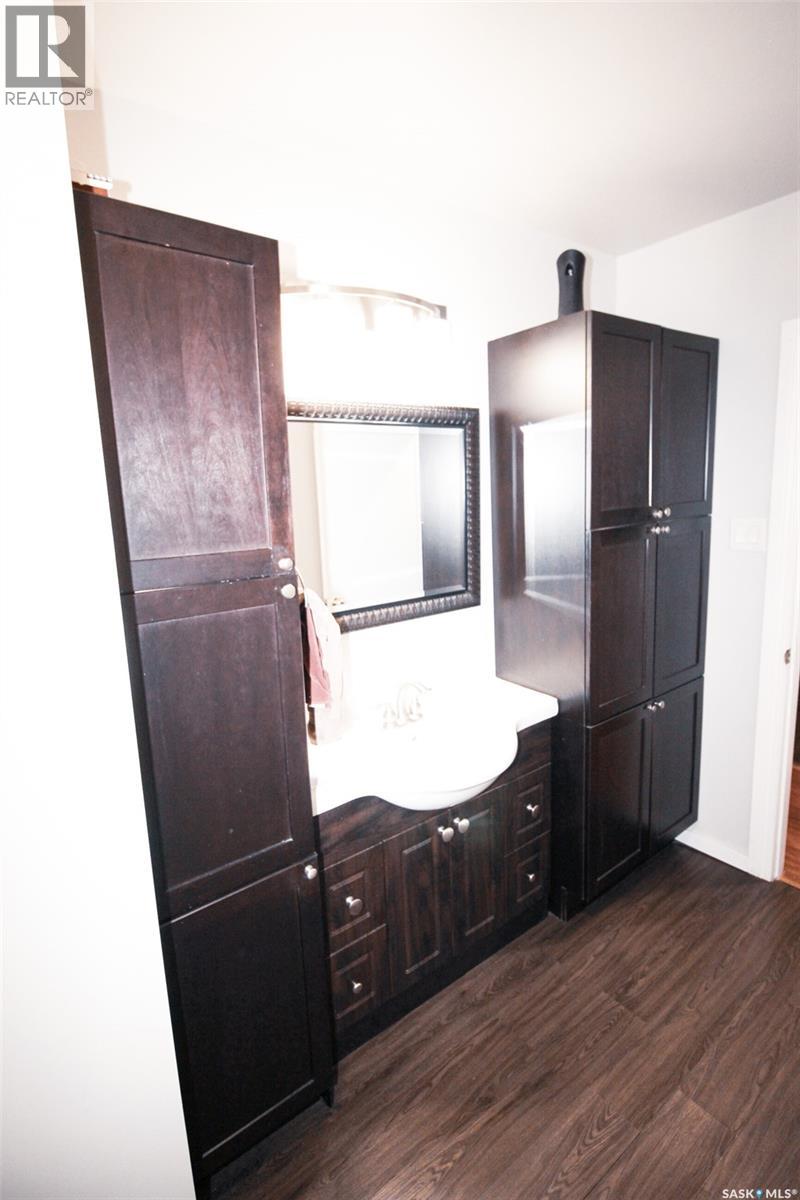 851 2nd Street E, Shaunavon, Saskatchewan  S0N 2M0 - Photo 19 - SK032391