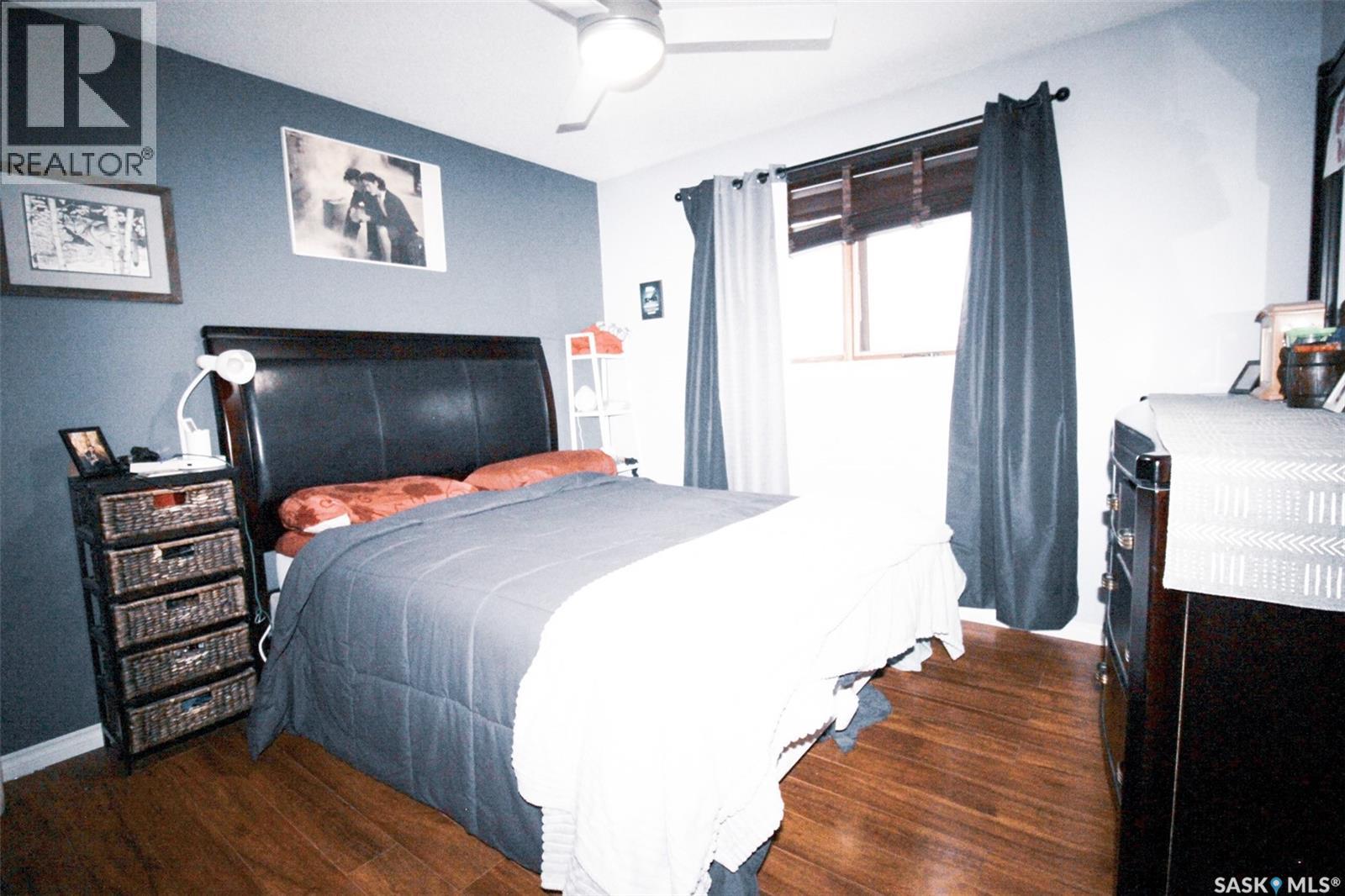 851 2nd Street E, Shaunavon, Saskatchewan  S0N 2M0 - Photo 21 - SK032391