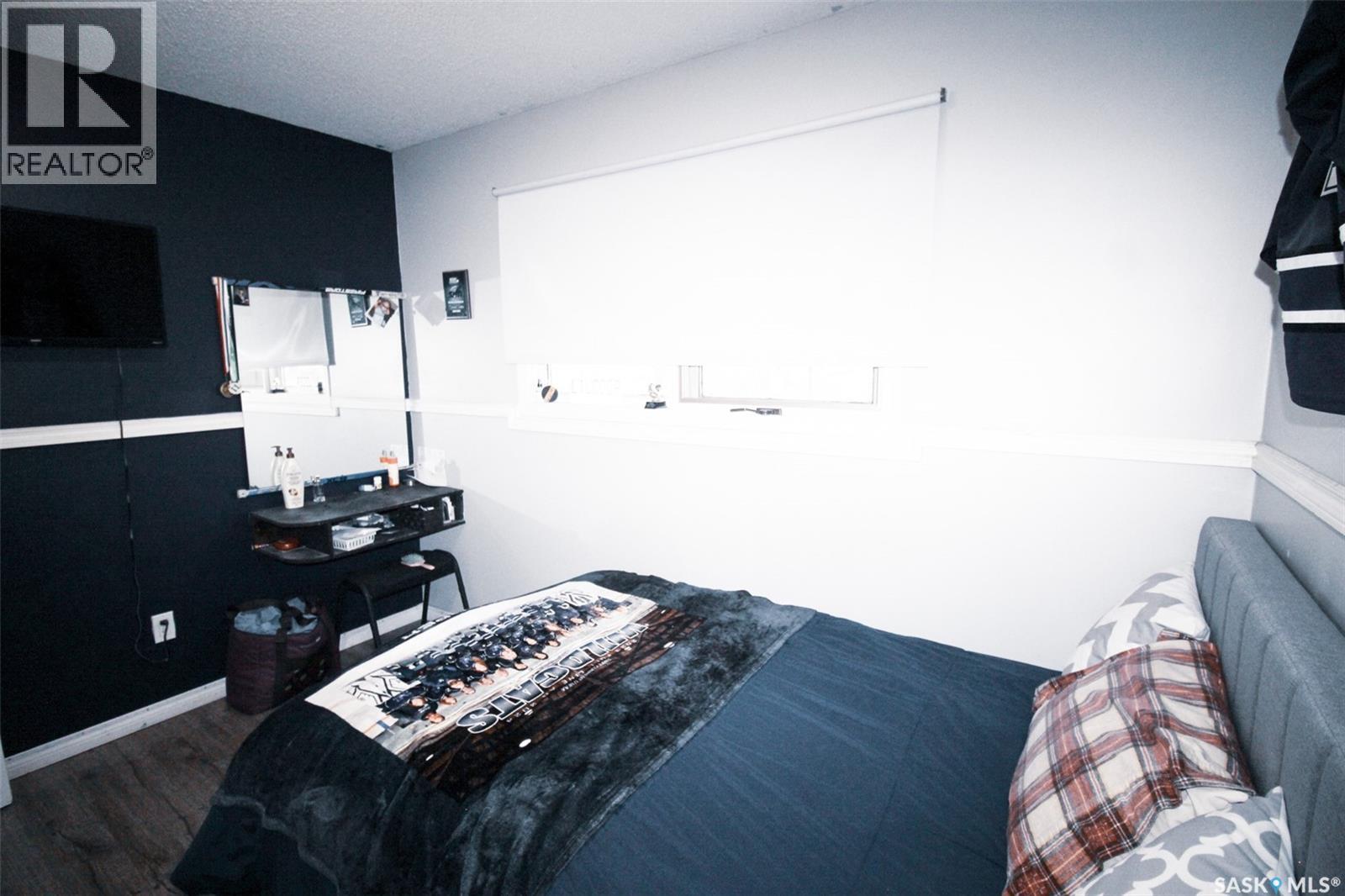 851 2nd Street E, Shaunavon, Saskatchewan  S0N 2M0 - Photo 24 - SK032391