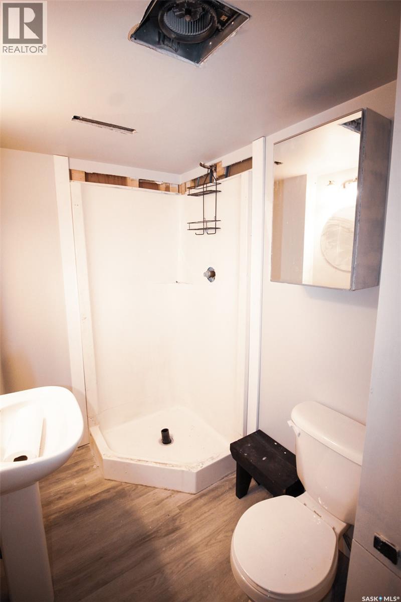 851 2nd Street E, Shaunavon, Saskatchewan  S0N 2M0 - Photo 27 - SK032391