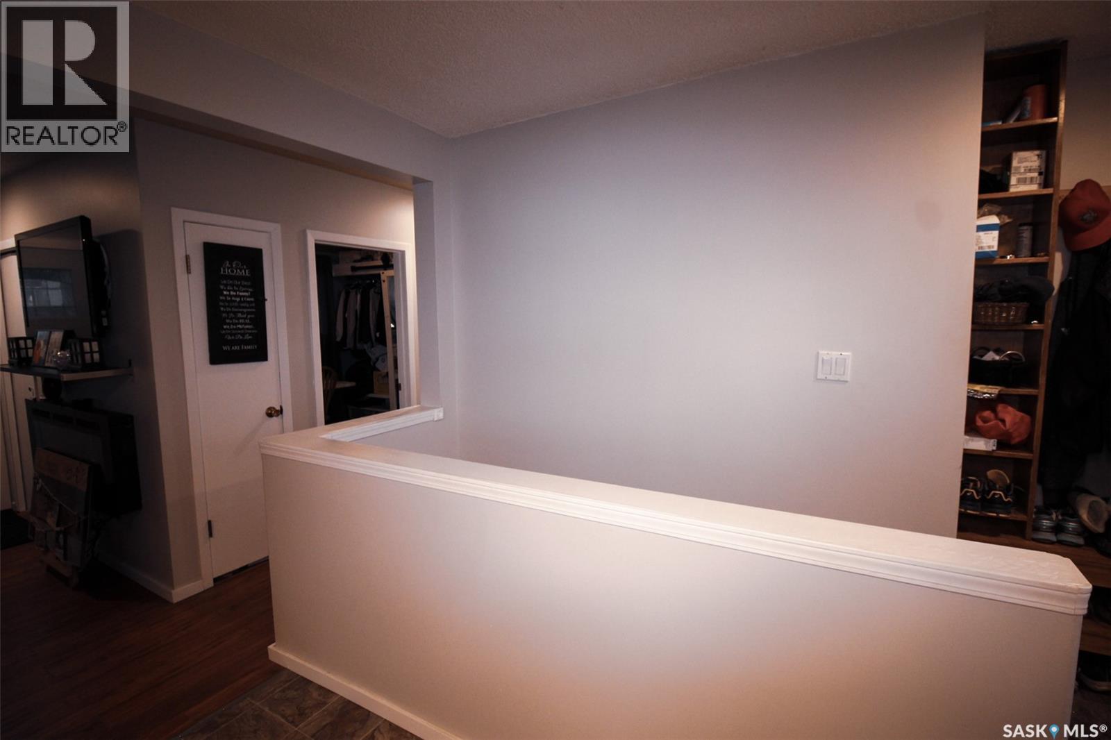 851 2nd Street E, Shaunavon, Saskatchewan  S0N 2M0 - Photo 8 - SK032391