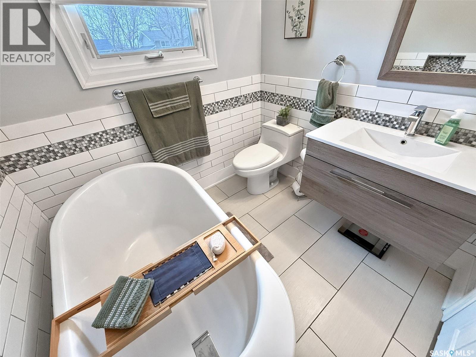 611 6th Avenue Nw, Swift Current, Saskatchewan  S9H 0Y5 - Photo 12 - SK032291