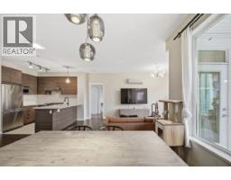 339 9388 MCKIM WAY, Richmond, British Columbia