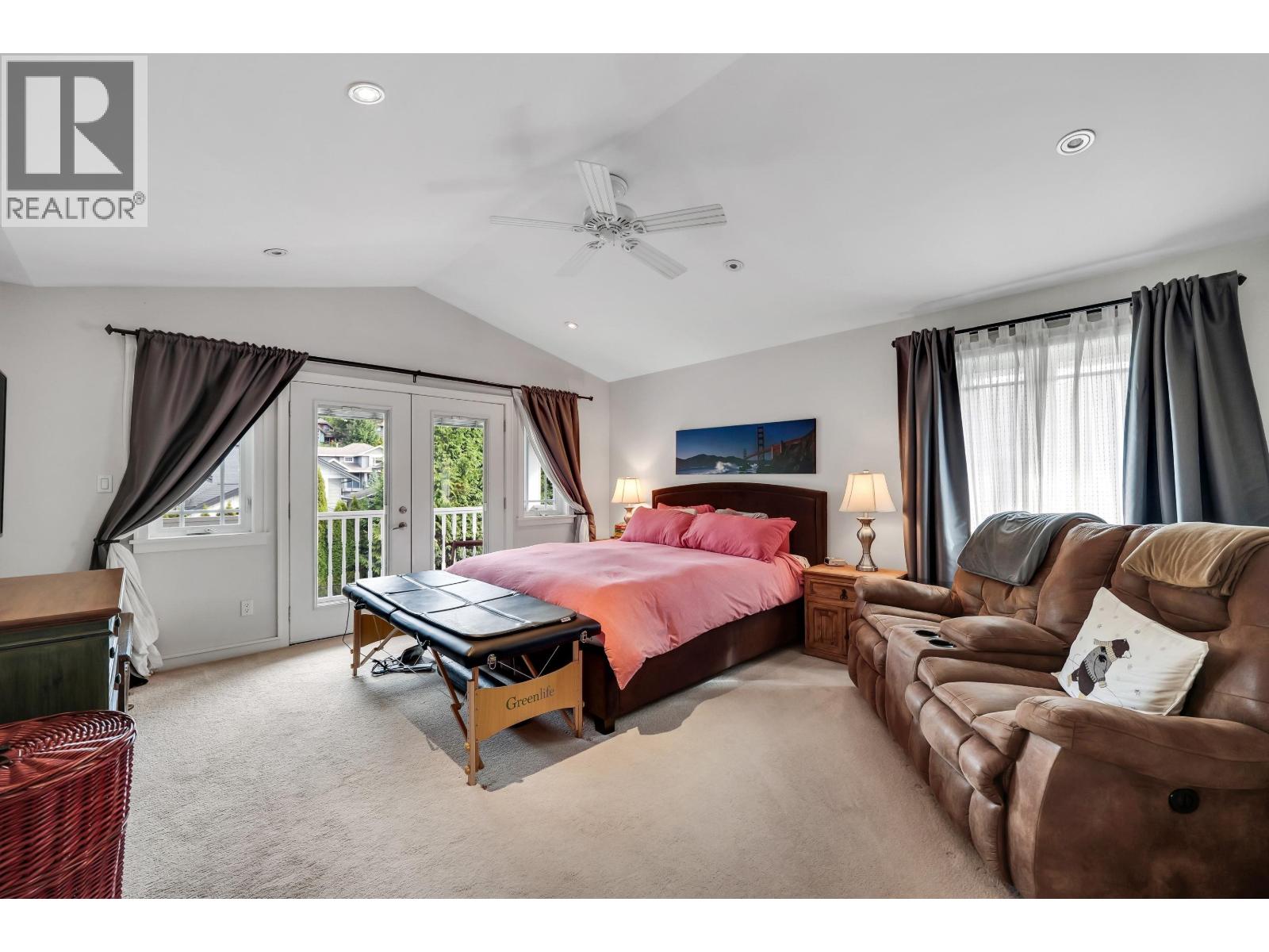 1012 Condor Place, Squamish, British Columbia  V8B 0P4 - Photo 20 - R3108116