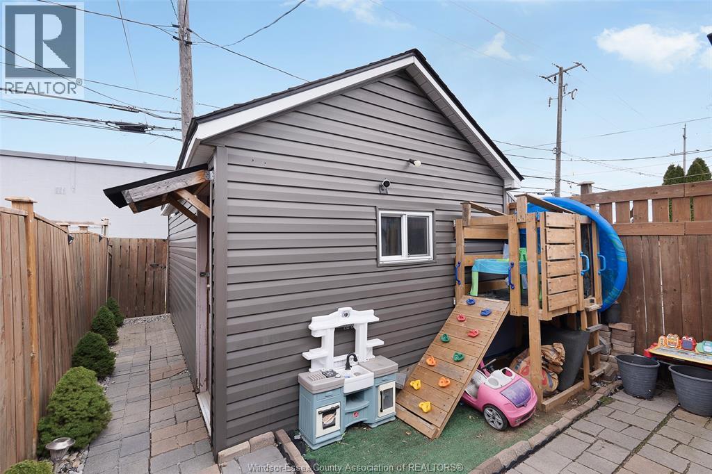 1282 Monmouth, Windsor, Ontario  N8Y 3M1 - Photo 6 - 26007520