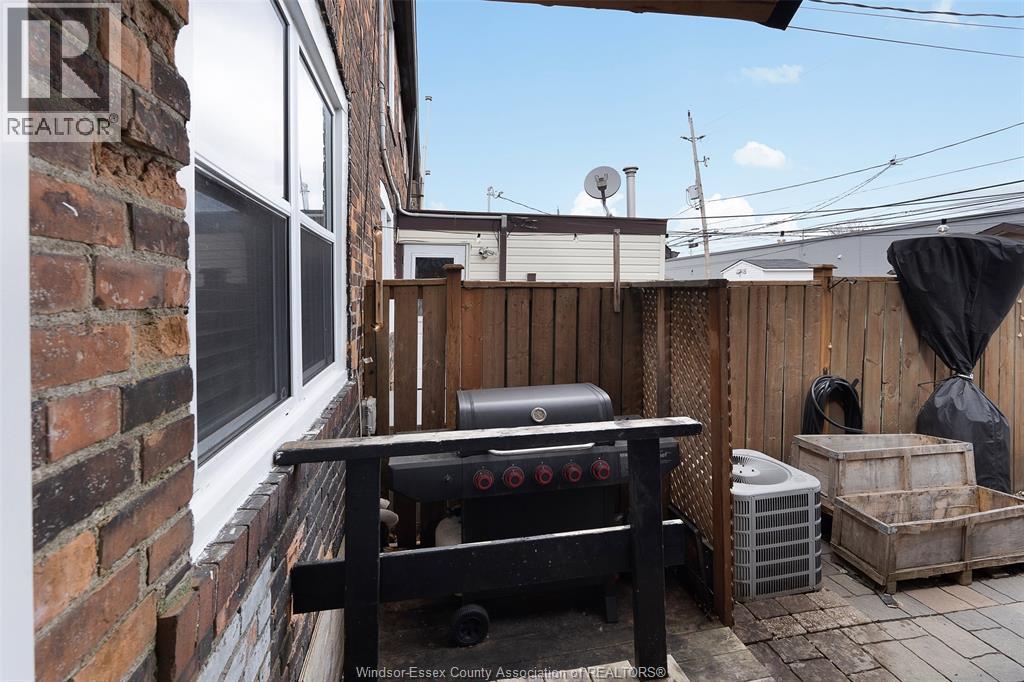 1282 Monmouth, Windsor, Ontario  N8Y 3M1 - Photo 9 - 26007520