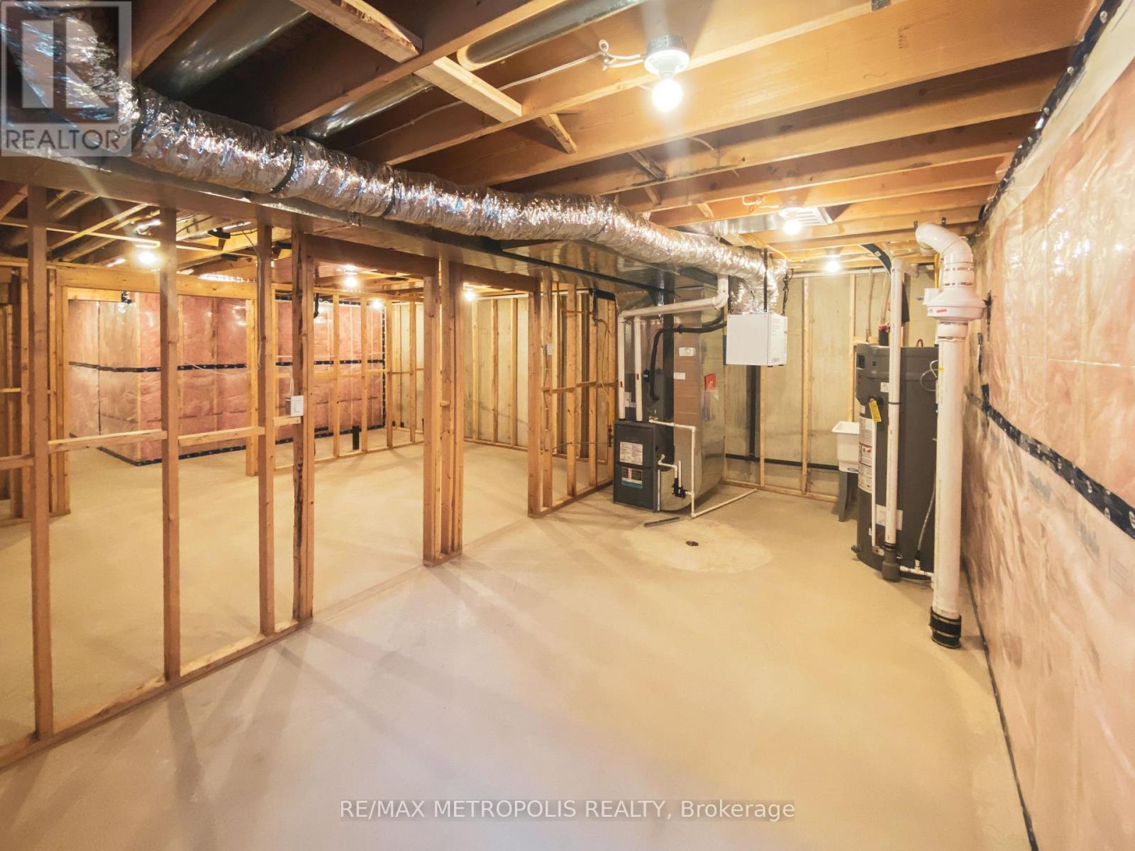 35 Evylean Court, St. Thomas, Ontario  N5R 0P6 - Photo 10 - X12972780