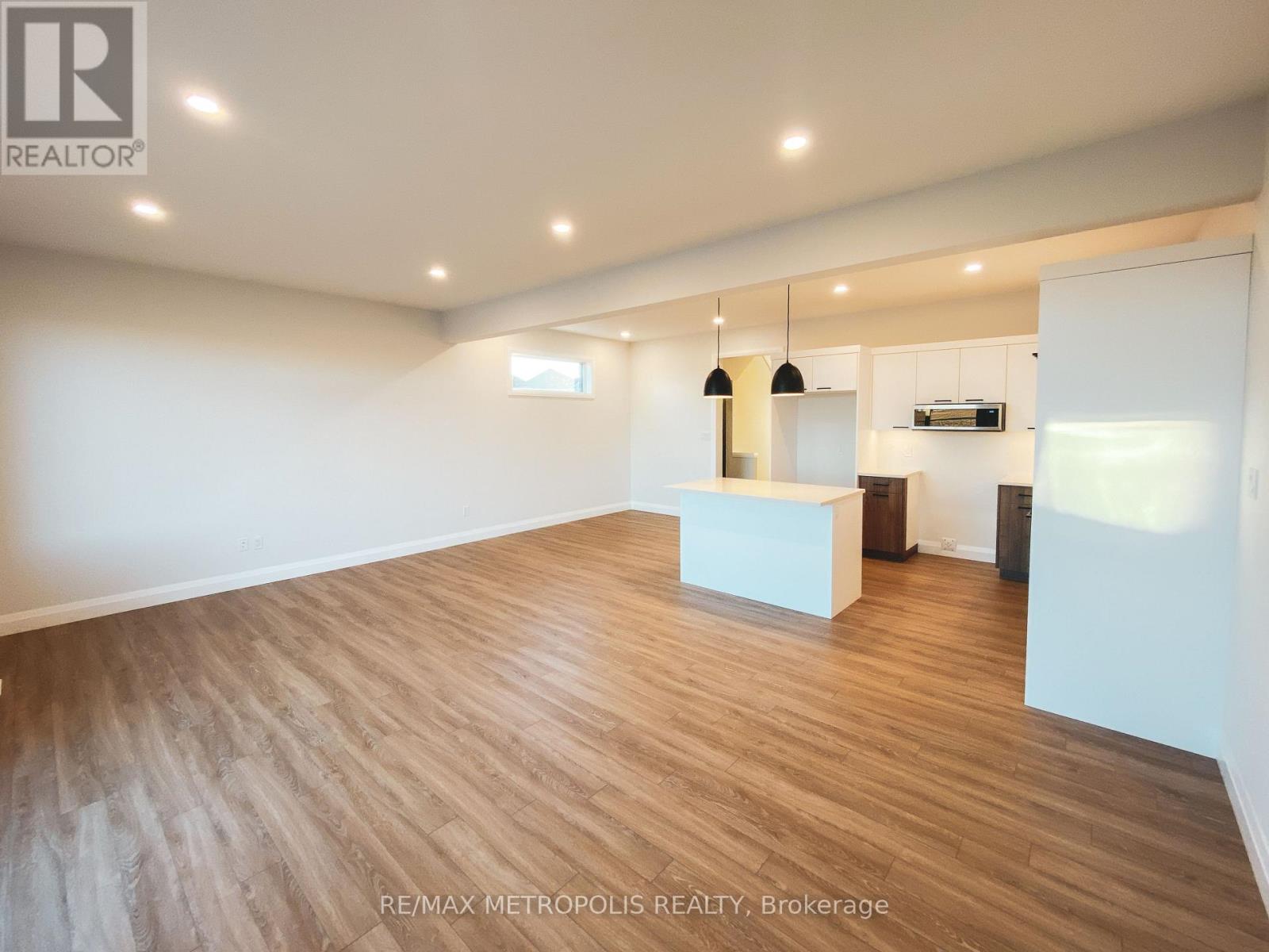 35 Evylean Court, St. Thomas, Ontario  N5R 0P6 - Photo 8 - X12972780