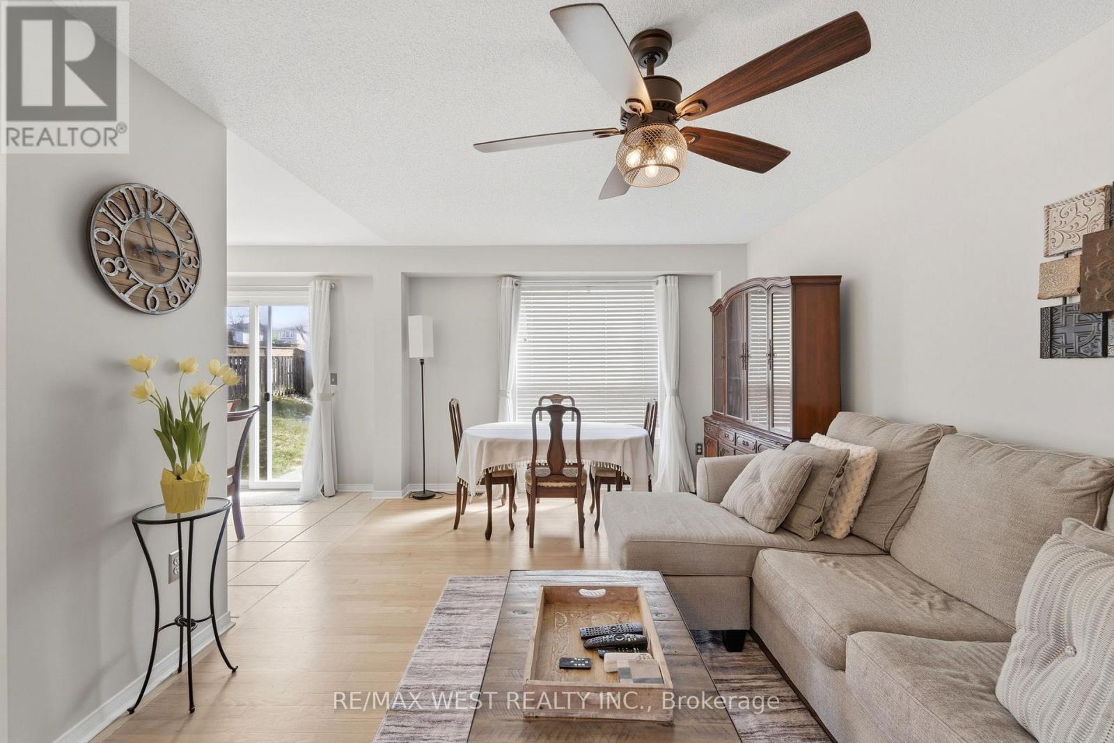 287 Mcmeeken Drive, Cambridge, Ontario  N3C 4N7 - Photo 2 - X12972826