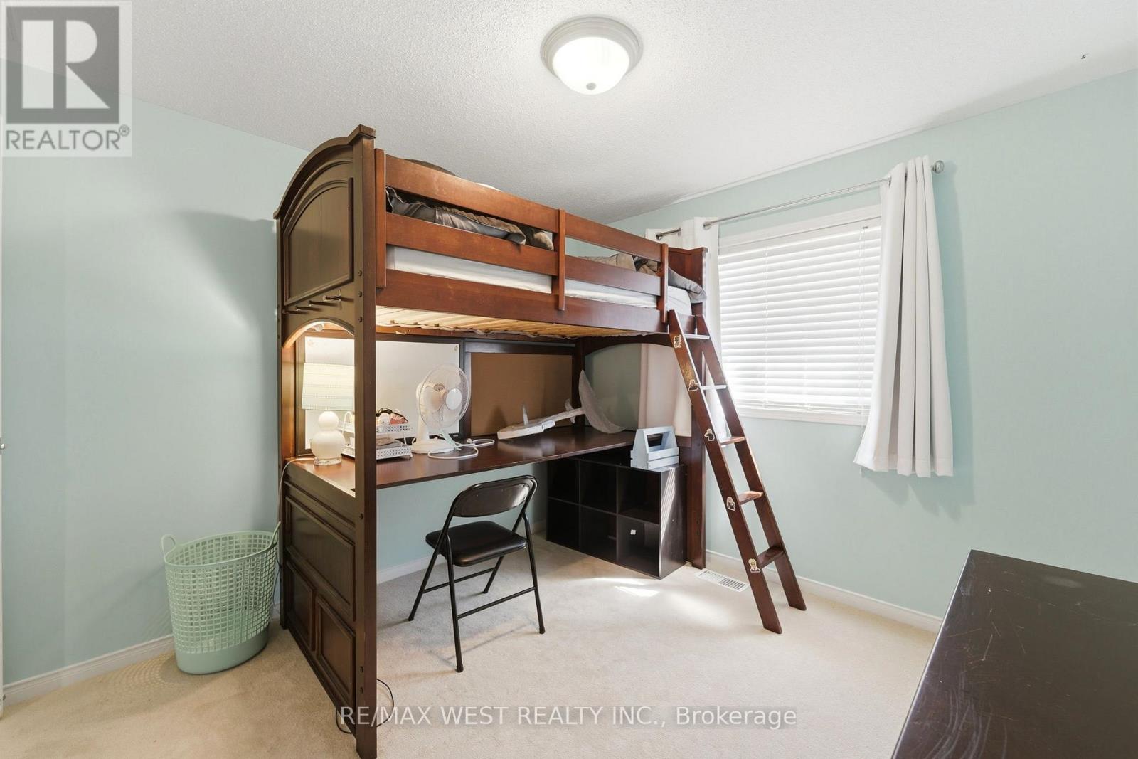 287 Mcmeeken Drive, Cambridge, Ontario  N3C 4N7 - Photo 8 - X12972826