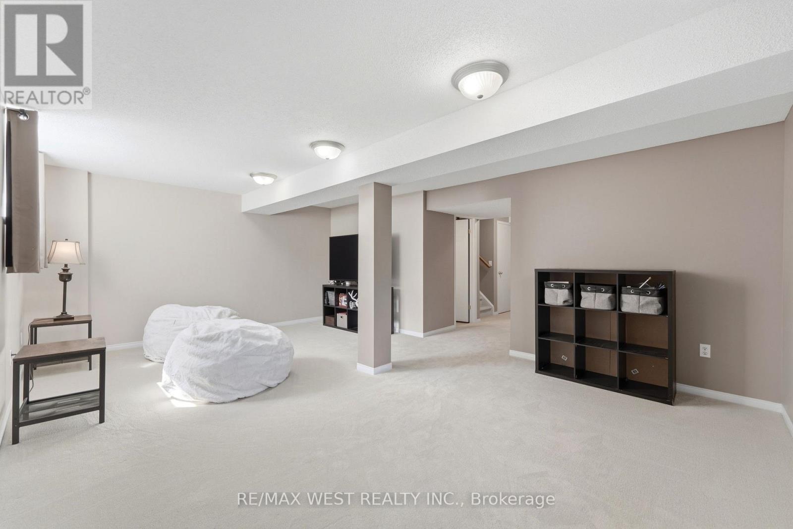 287 Mcmeeken Drive, Cambridge, Ontario  N3C 4N7 - Photo 9 - X12972826