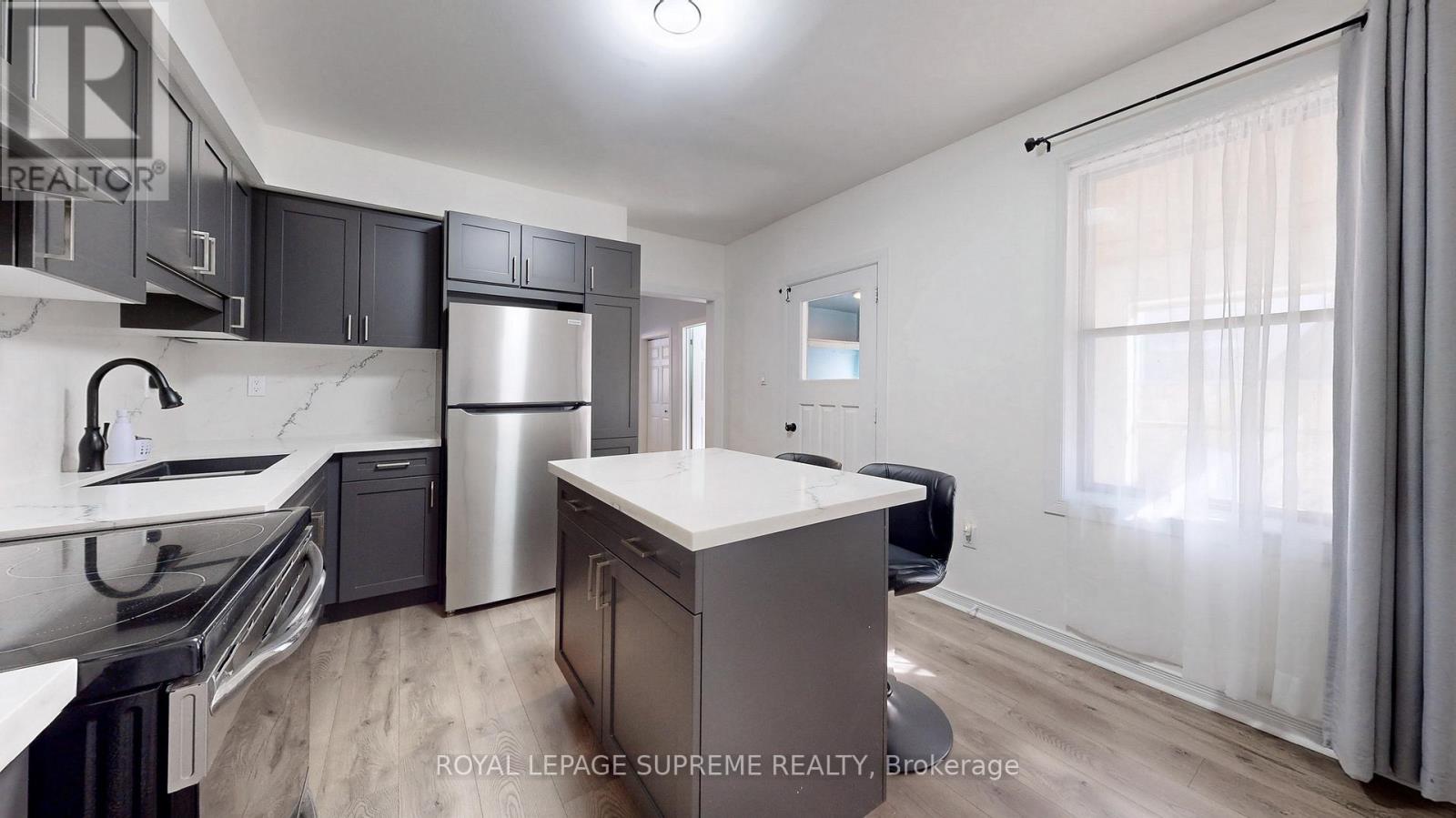 31 Shirley Street, Toronto, Ontario  M6K 1S8 - Photo 11 - C12972256