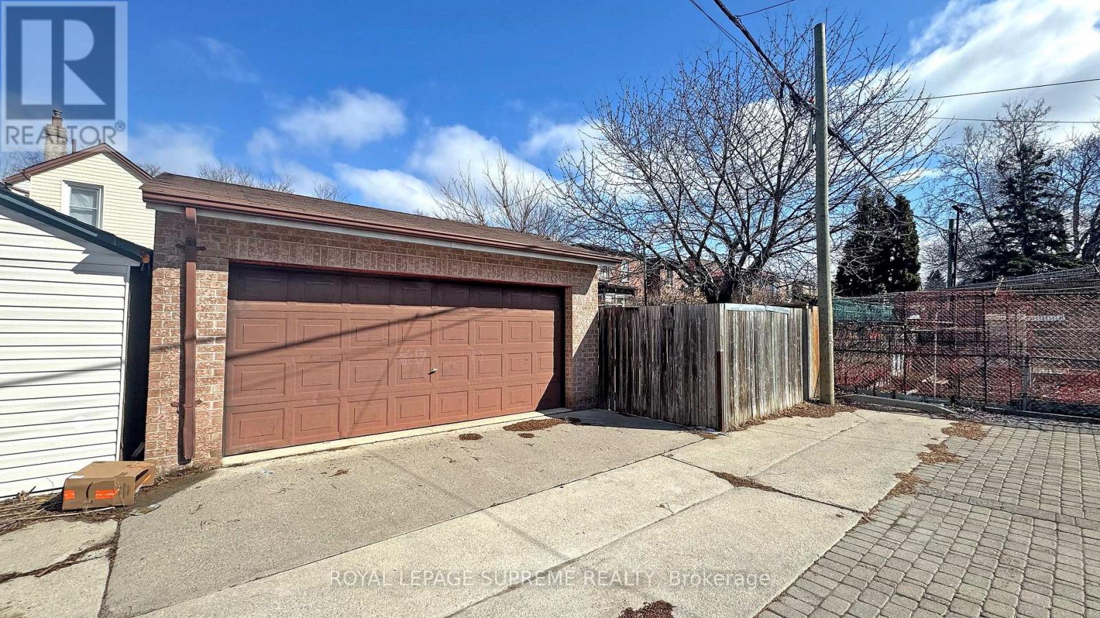 31 Shirley Street, Toronto, Ontario  M6K 1S8 - Photo 38 - C12972256