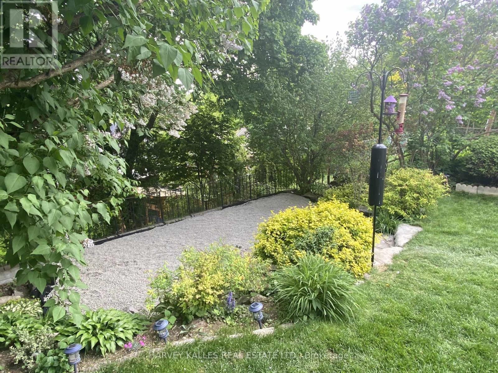 31 Ferris Road, Toronto, Ontario  M4B 1G2 - Photo 49 - E12972132