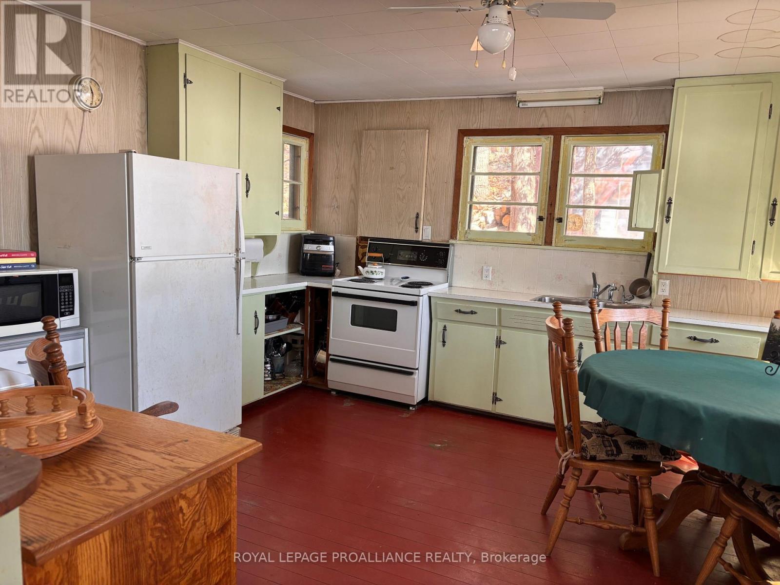 71 Fire 15 Route, North Kawartha, Ontario  K0L 3E0 - Photo 10 - X12966162