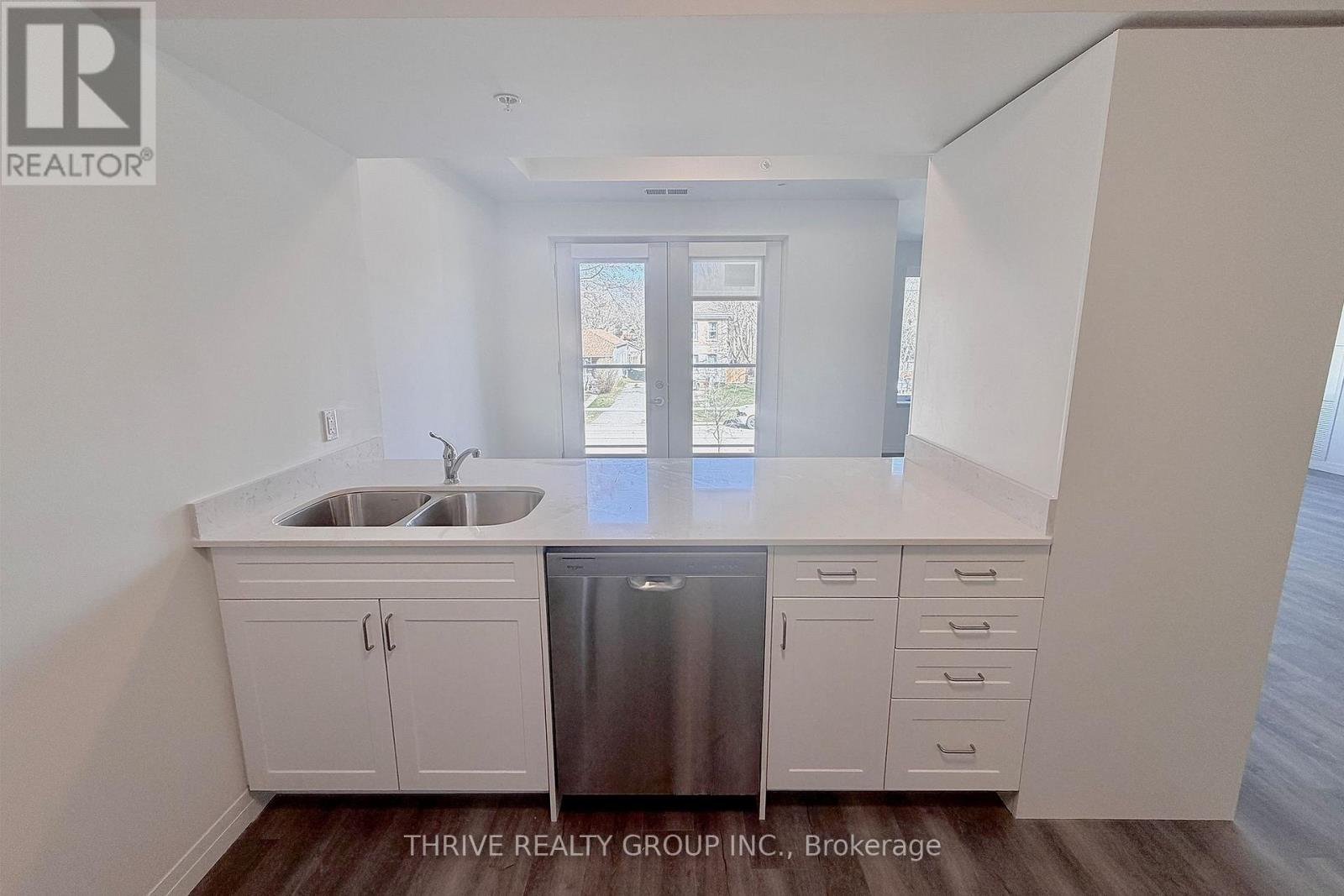 207 - 373 Hill Street, London East, Ontario  N6B 1E3 - Photo 6 - X12736536