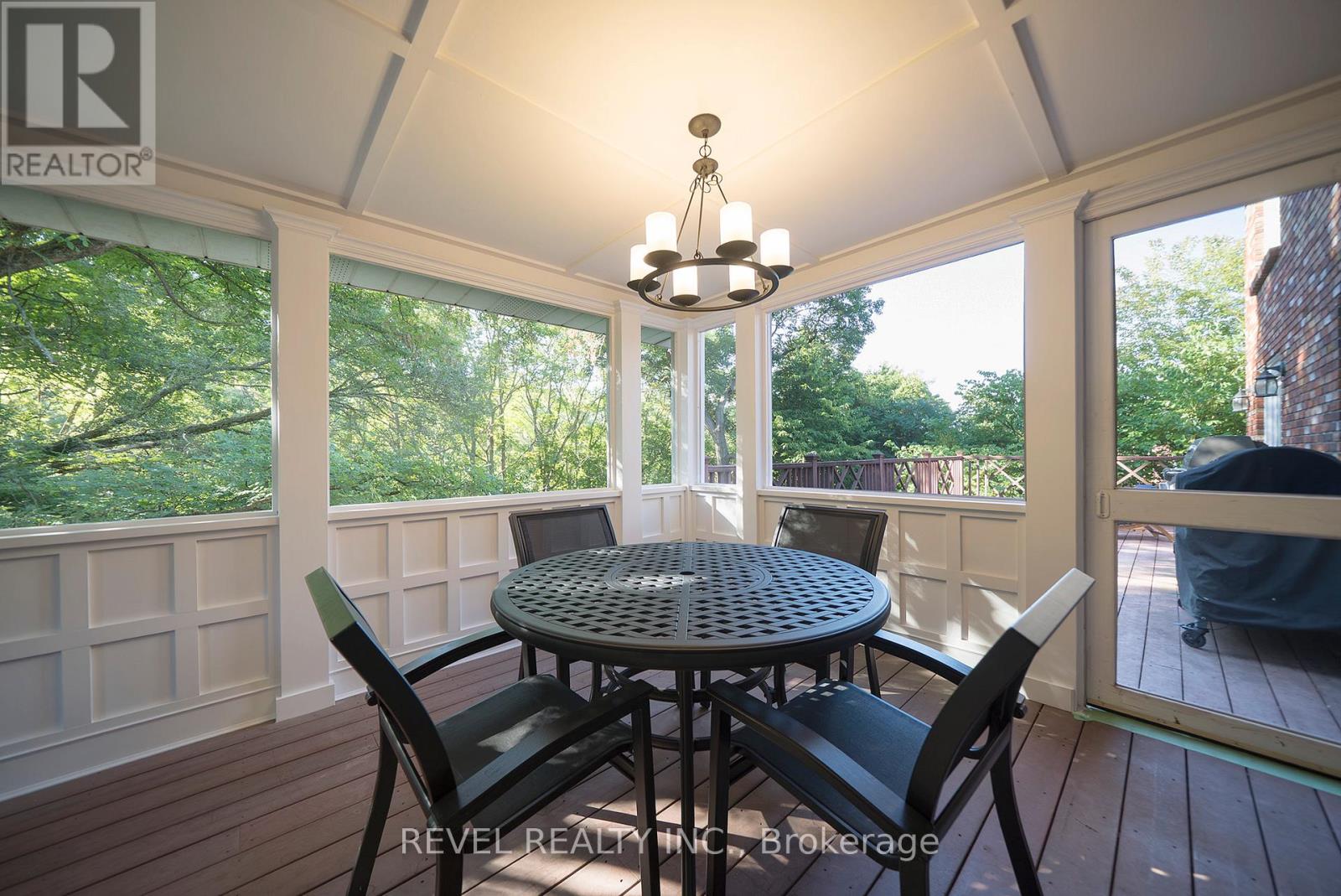 23 Scarfe Gardens, Brantford, Ontario  N3T 6B2 - Photo 15 - X12972070