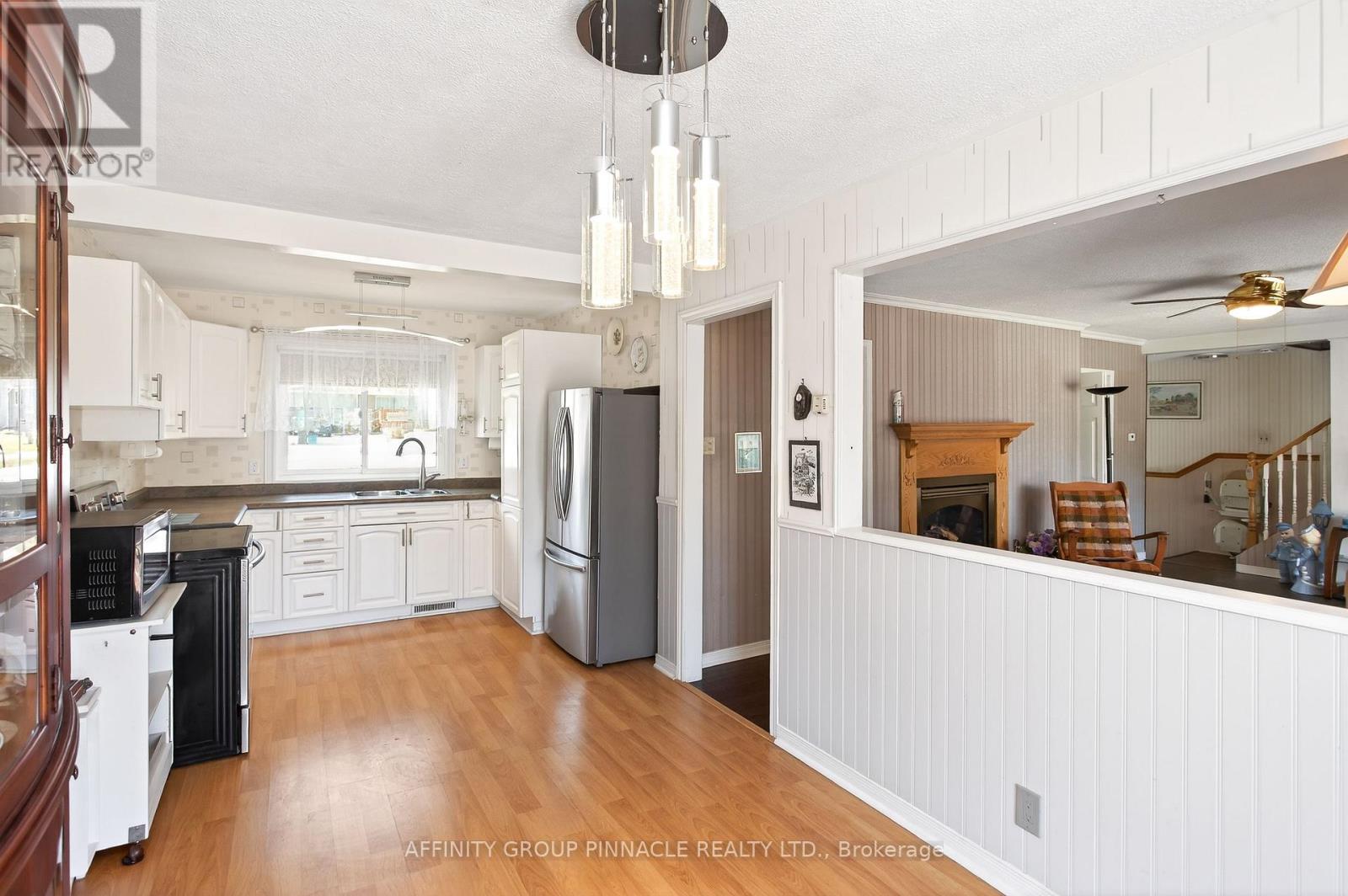 272 Crosby Drive, Kawartha Lakes, Ontario  K0M 1A0 - Photo 11 - X12972918