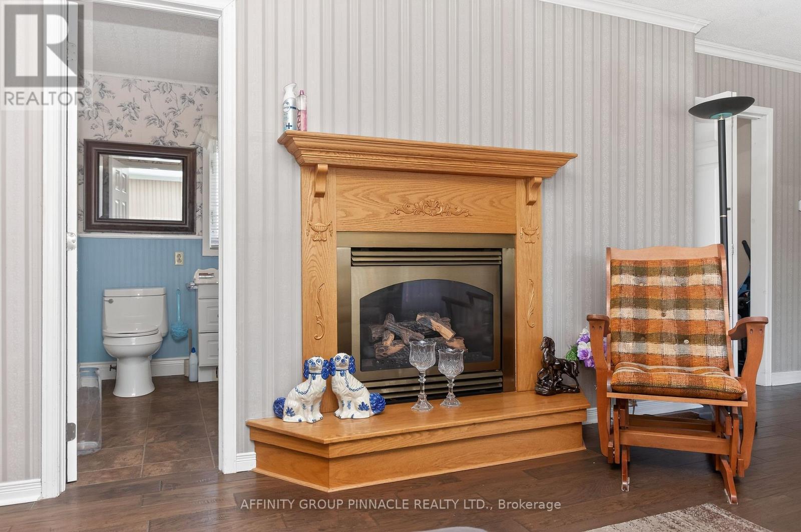 272 Crosby Drive, Kawartha Lakes, Ontario  K0M 1A0 - Photo 7 - X12972918