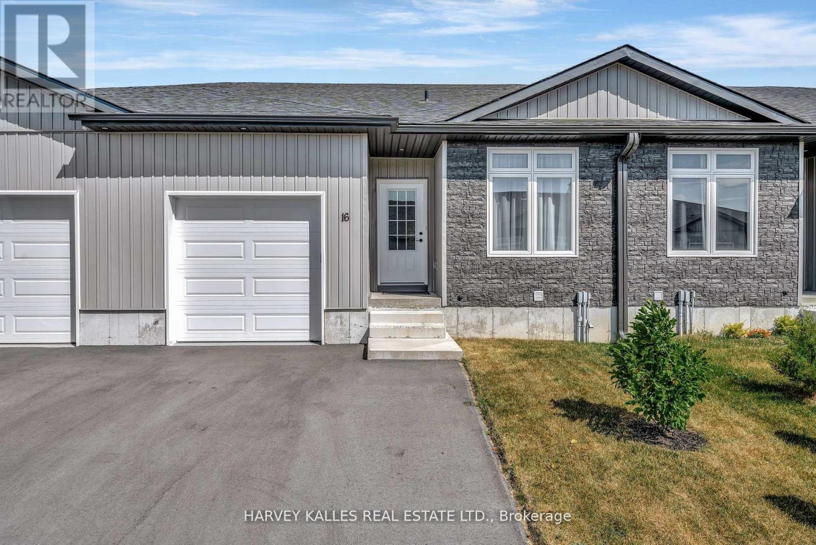 16 DAYTON COURT, Prince Edward County, Ontario