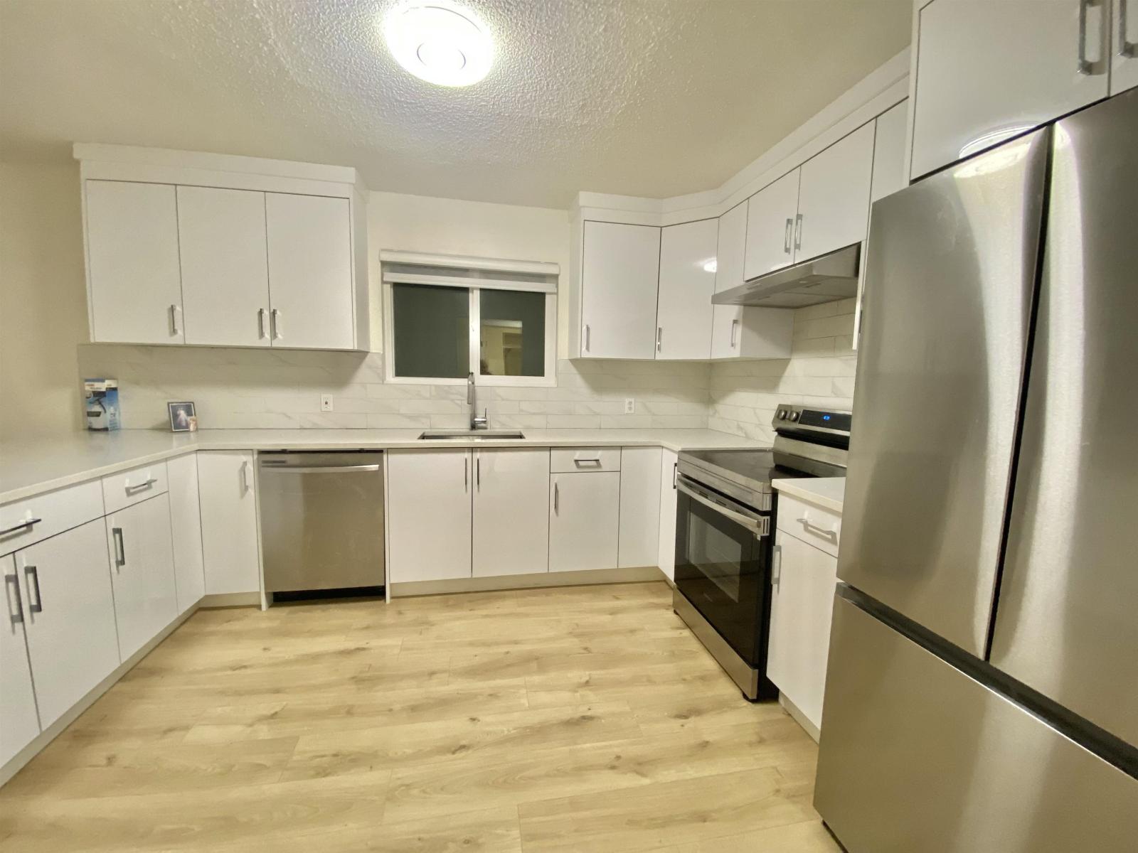 832 HABGOOD STREET, White Rock, British Columbia