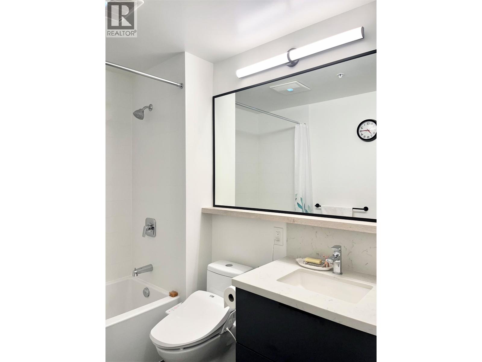 213 3018 St George Street, Port Moody, British Columbia  V3H 0L4 - Photo 11 - R3090600