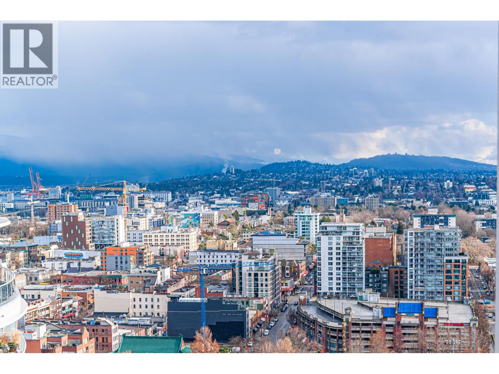 3207 688 Abbott Street, Vancouver, British Columbia  V6B 0B9 - Photo 3 - R3108486